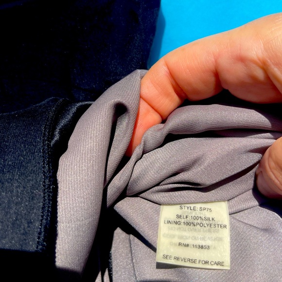 BLACK SILK SKIRT SIZE SMALL by sugar lips - Picture 9 of 10